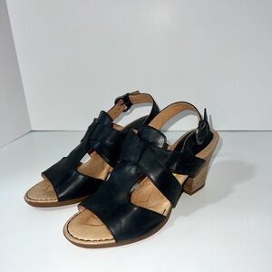 Women's Born Comfy Elegant Sandal Black Leather Stacked Heel Sz 9
